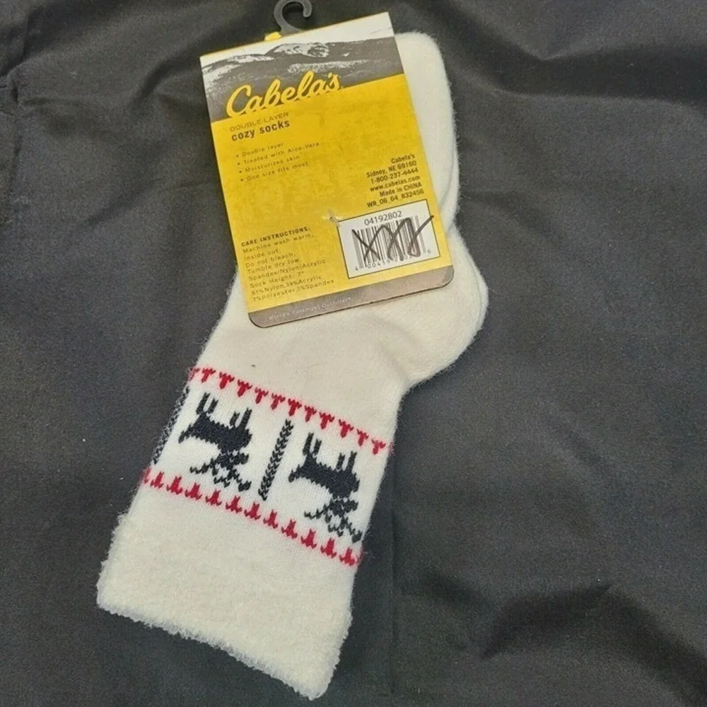 Cabelas Double Layer Cozy Socks Womens One Size White‎ Reindeer Aloe Infused 7in